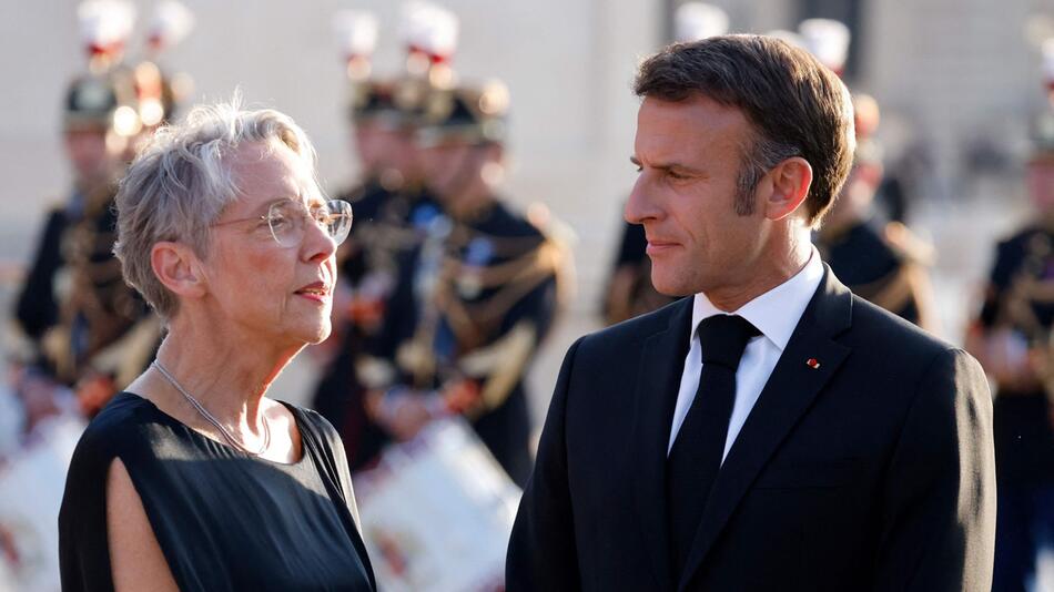 Frankreichs Präsident Macron und Premierministerin Borne