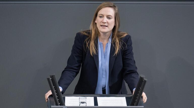 SPD-Politikerin Carmen Wegge im Bundestag