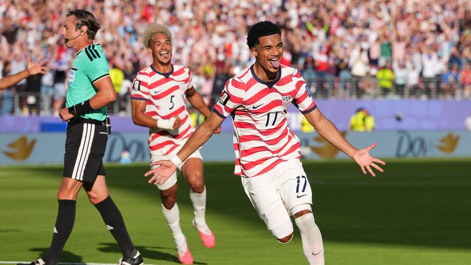 Das war die WM-Nacht: USA jubelt trotz Unterzahl, Belgien macht's dramatisch