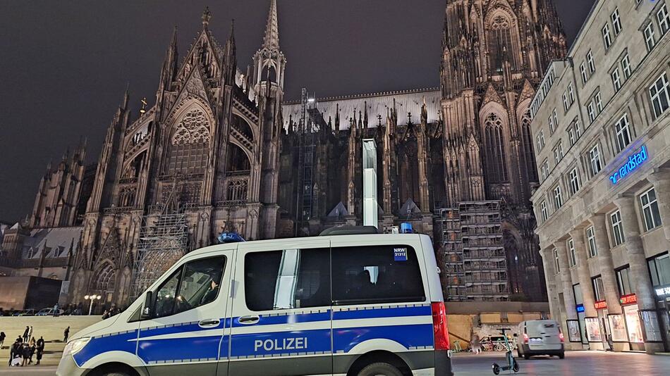 Mann in Köln angeschossen – Fahndung nach Verdächtigen