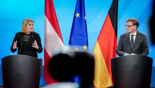 Außenminister Wadephul empfängt Amtskollegin aus Österreich