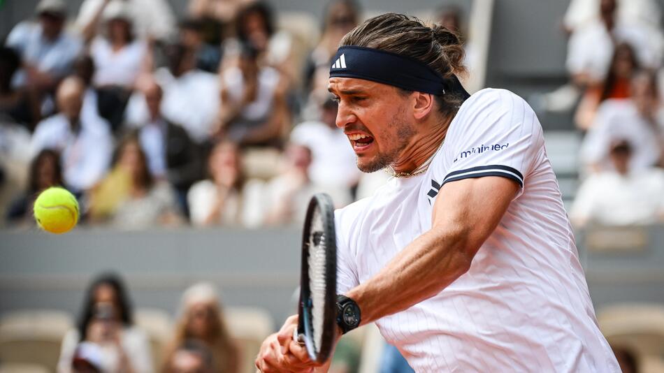 Zverev gewinnt hart umkämpften ersten Satz im Tiebreak