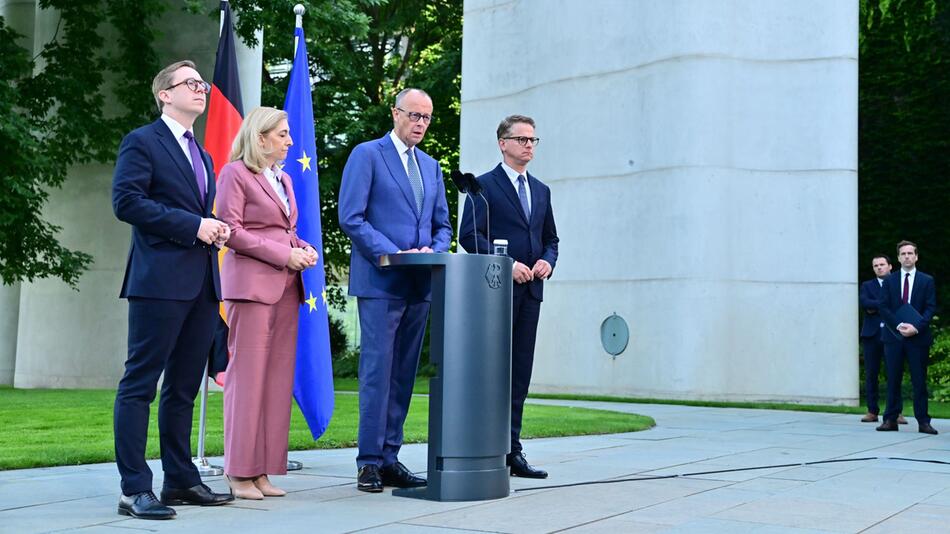 Neue Minister und ein Rätsel