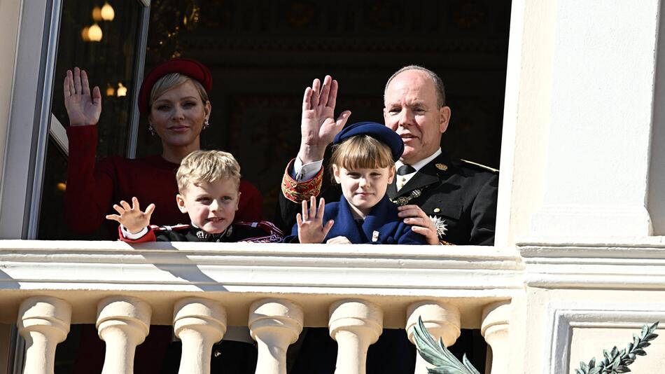 Fürst Albert und seine Familie.