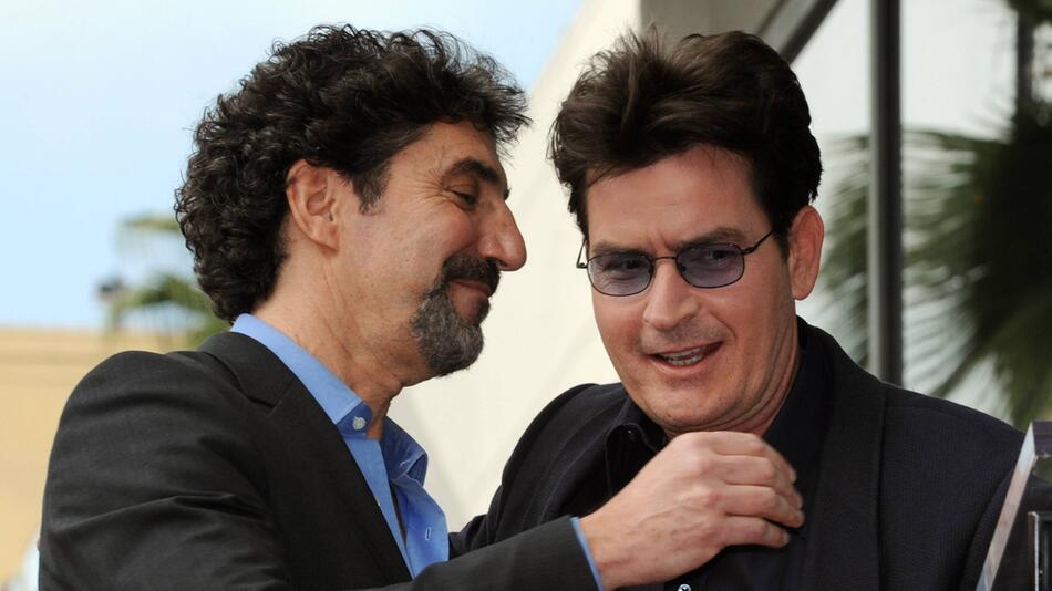 Chuck Lorre und Charlie Sheen