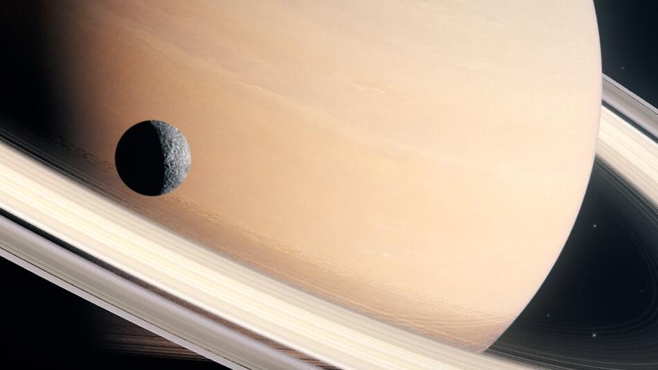 Sensationelle Entdeckung: Todesstern-Mond des Saturns könnte die Suche nach Leben im All ...