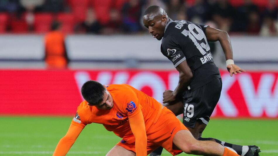 Treffer für Bayer Leverkusen durch Eigentor von Svit Sešlar