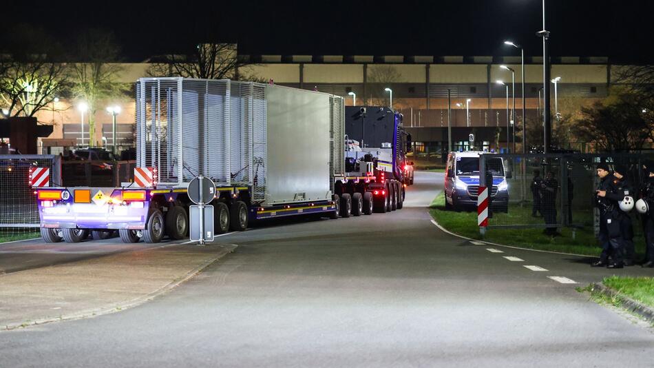 Technischer Defekt: Zehnter Castor-Transport abgebrochen