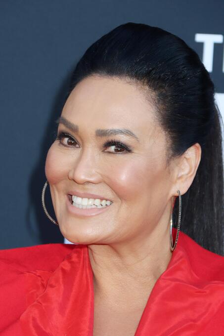 Tia Carrere