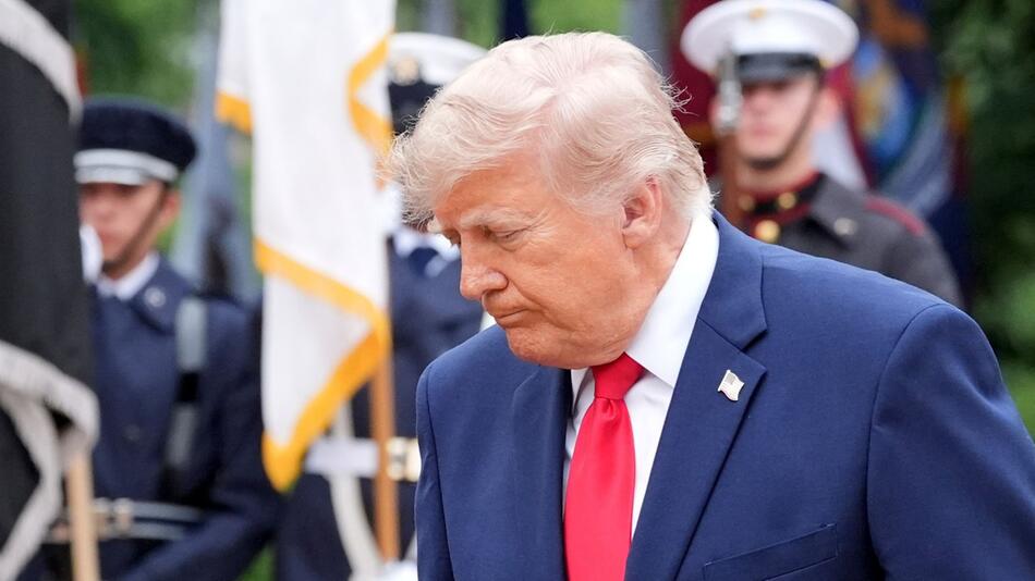 Trumps Beliebtheit sinkt weiter