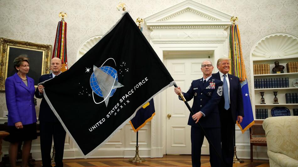USA bestätigen Waffen im Weltraum