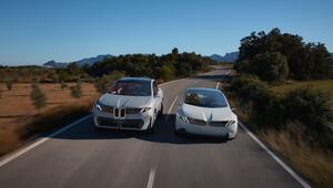 BMW Vision Neue Klasse X (l) und BMW Vision Neue Klasse
