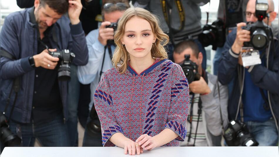 Lily Rose-Depp schätzt ihre Privatsphäre und will sich ein "Gefühl der Anonymität" wahren.