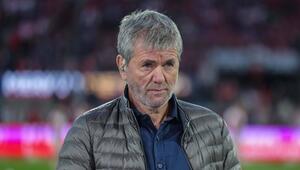 Friedhelm Funkel übernimmt den 1. FC Köln für die letzten zwei Spieltage der Saison.
