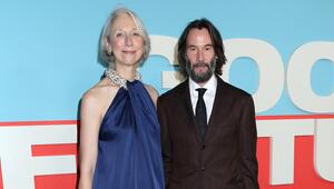 Keanu Reeves und Alexandra Grant auf dem roten Teppich.