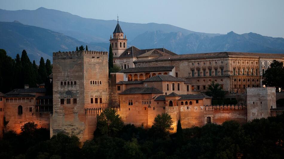 Erdbeben in Andalusien: Epizentrum liegt in historisch bedeutender Stadt Granada