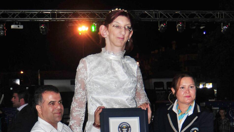 Rumeysa Gelgi, Guinness World Records