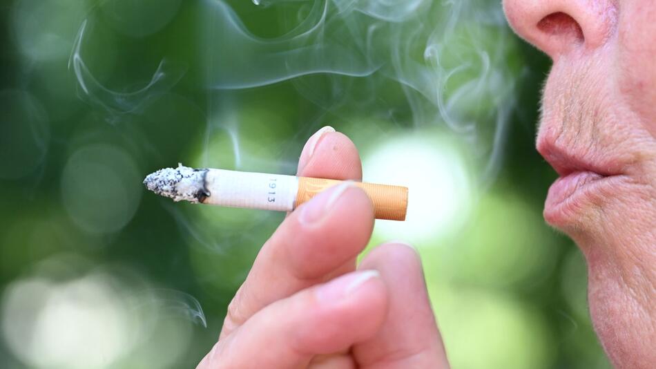 Höhere Tabaksteuer beschlossen – drei Parteien stimmen gegen Reform