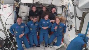 Neue vierköpfige Besatzung auf der Raumstation ISS eingetroffen