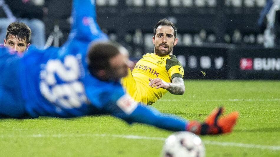 Paco Alcacer, Christian Mathenia, 1. FC Nürnberg, Borussia Dortmund, Bundesliga