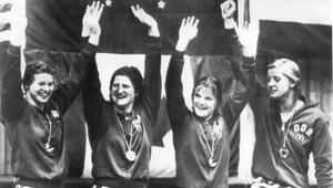 Olympia 1976\ Gold für die DDR-Lagenstaffel