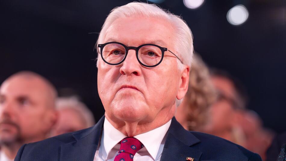 Steinmeier warnt am Tag der Deutschen Einheit: "Wäre Verrat"
