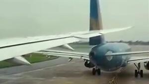 Tragfläche schneidet Seitenruder auseinander: Flugzeug-Crash an Flughafen in Vietnam