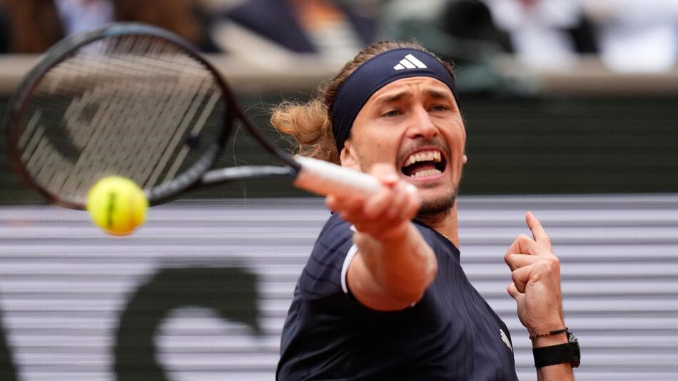 Jetzt geht's ums Finale! Zverev startet gut, ist aber noch zu nachlässig