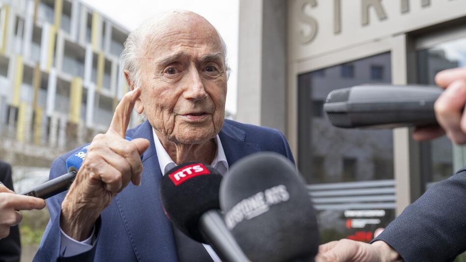 Ex-Präsident Blatter schießt gegen die FIFA: "Es ist ungeheuerlich"
