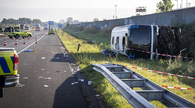 Niederlande: Schwerer Unfall mit Bus mit deutschen Schülern