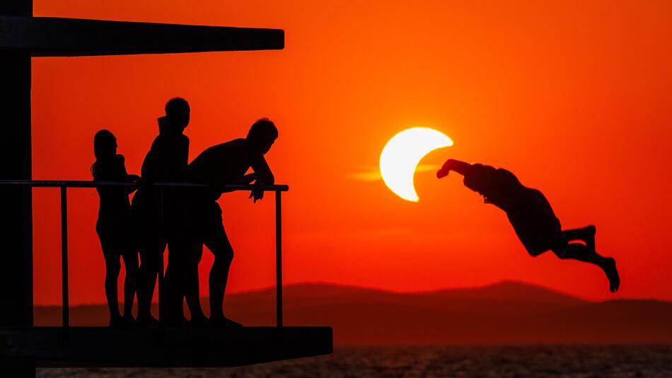 Die spektakulärsten Bilder der Sonnenfinsternis