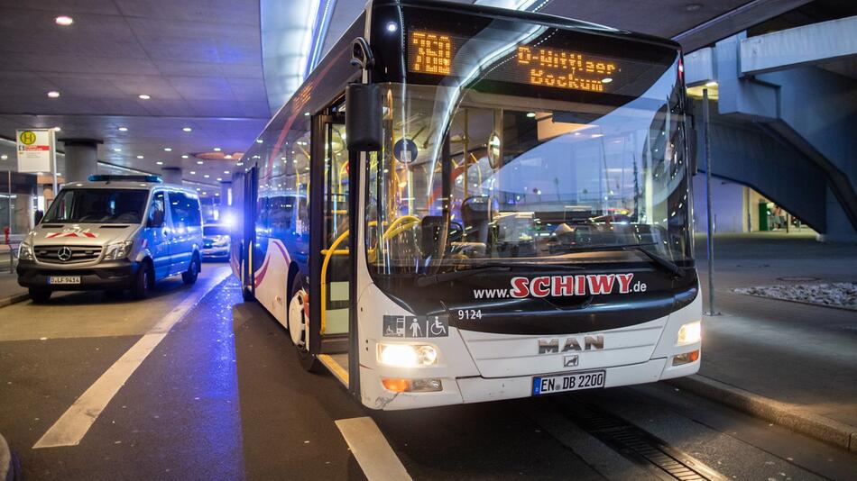 Knife stabbing in a bus at Duesseldorf airport