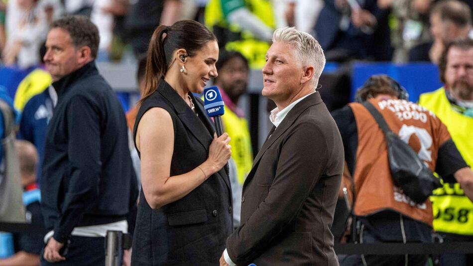 "Jetzt bin ich mir gar nicht so sicher…": Schweinsteiger neckt Sedlaczek