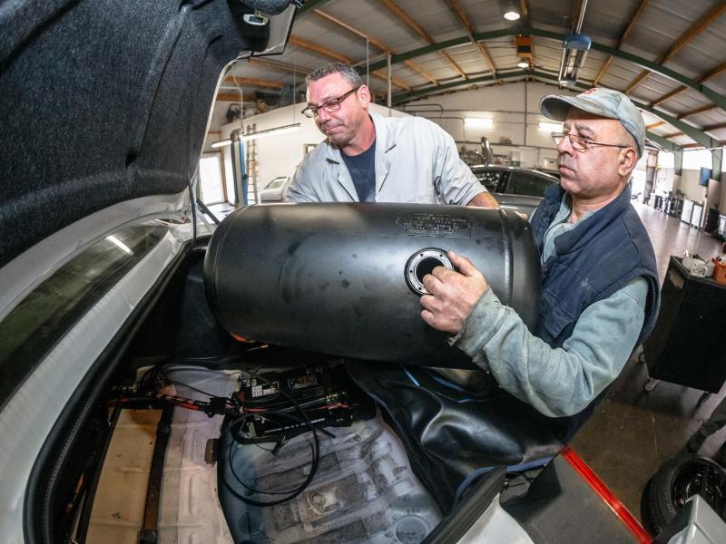 Nachrüstung eines Autogas-Tanks