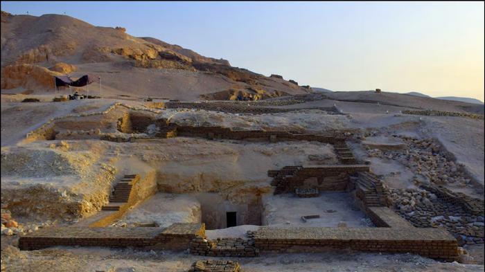 Forschungsteam findet in Luxor-Grab "ziemlich berührendes Detail"