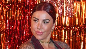 Kate Merlan befindet sich derzeit in New York City.