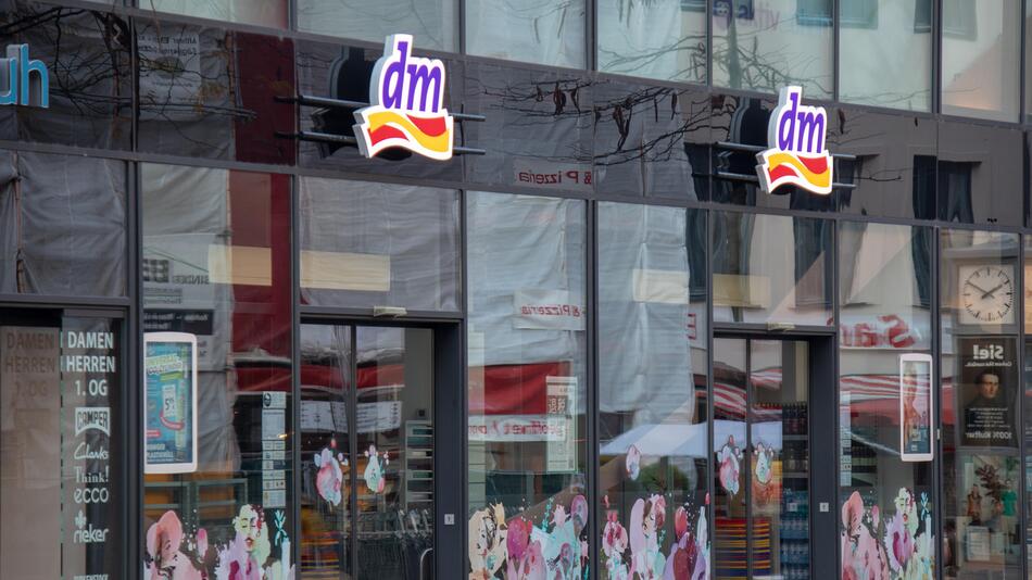 Das ändert sich ab 1. August für dm- und Rossmann-Kunden