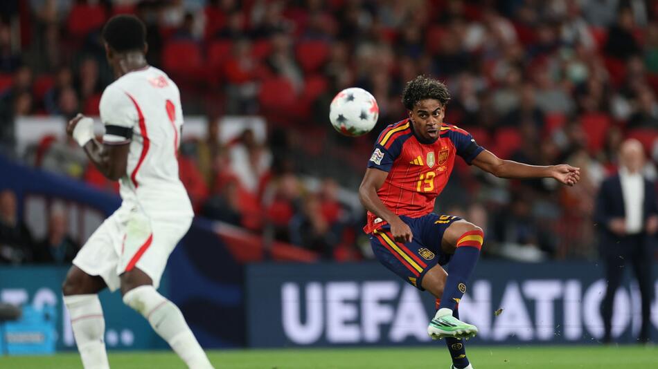 Nach Rückstand: Weltmeister Spanien besiegt England