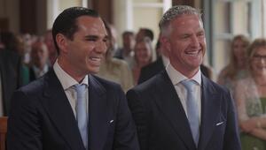 Ralf Schumacher und Étienne Bousquet-Cassagne geben sich überglücklich das Jawort.