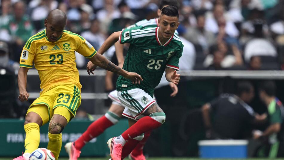 Aztekenstadion bebt: Mexiko vergibt die erste Großchance