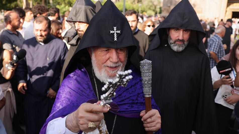 Armeniens Kirchenoberhaupt Karekin II. steht vor Gericht