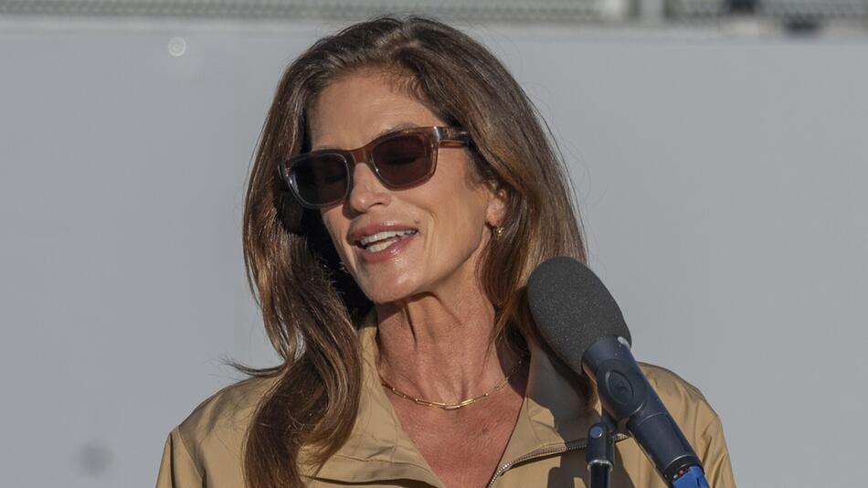 Cindy Crawford meldet sich erstmals nach Tod ihres Sohnes