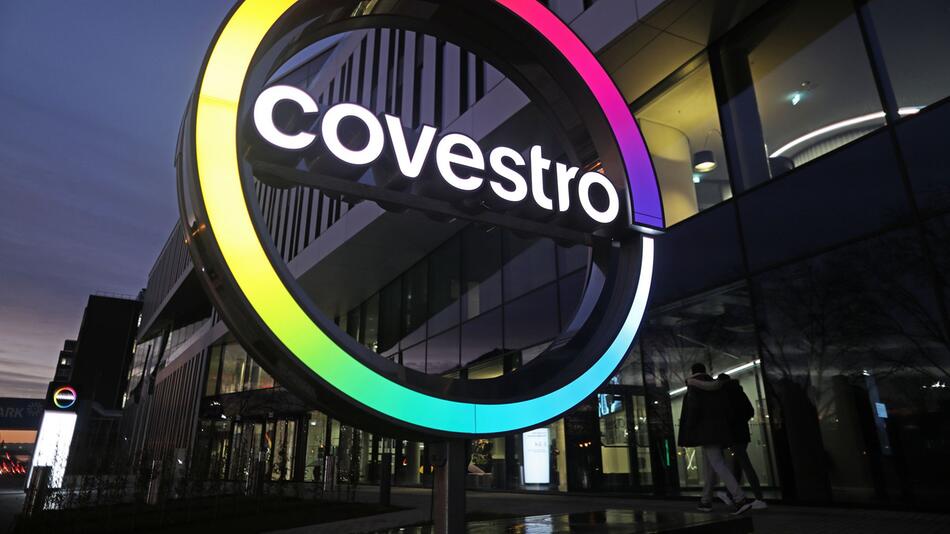 Arab company wants to acquire plastics group Covestro