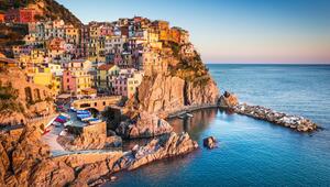 Reisende können mit einem Interrail-Ticket die Küstenorte entlang der italienischen Riviera ...