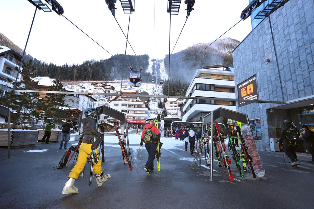 Ischgl eröffnet Skisaison