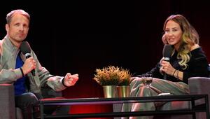 Sandy Meyer-Wölden feiert ihr Podcast-Comeback mit Oliver Pocher.