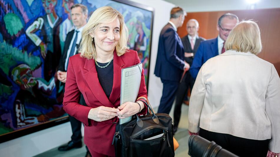 Kabinett bringt Gesundheits-Sparpaket auf den Weg