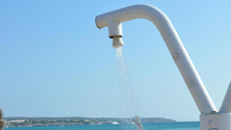 Stranddusche auf Mallorca