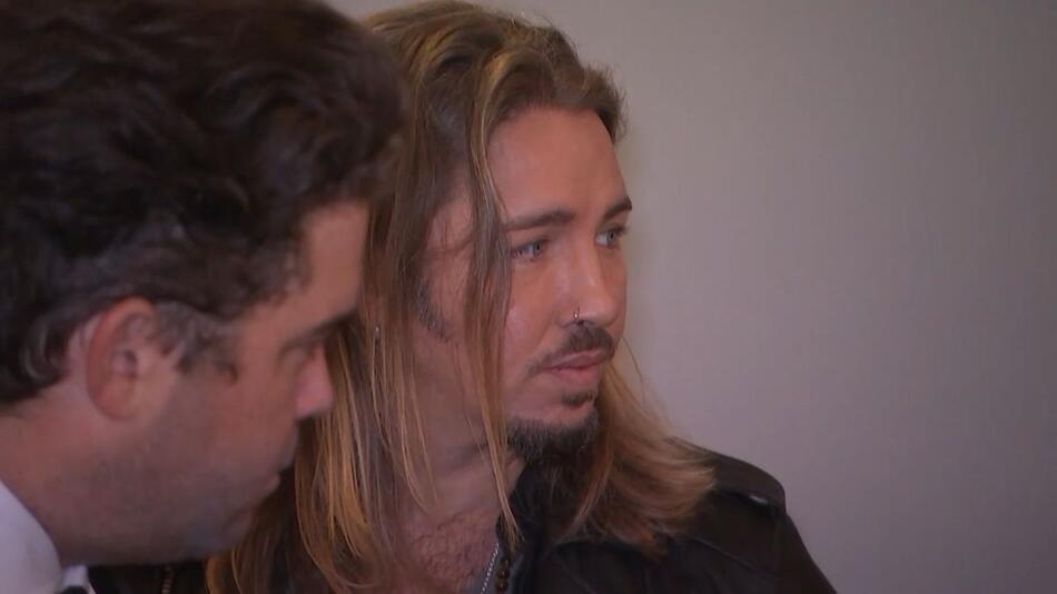 Viel Kritik: Gil Ofarim versucht Bühnen-Comeback