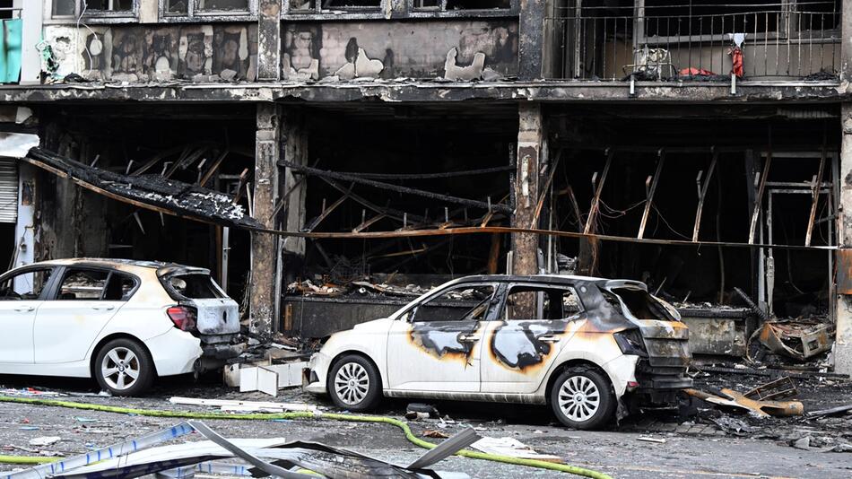 Tote und Verletzte bei Brand in Düsseldorf